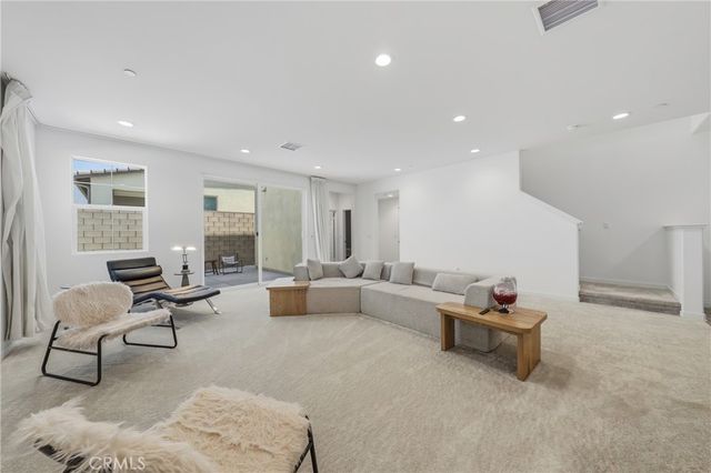 6992 Mallow Drive 4, Fontana, CA 92336