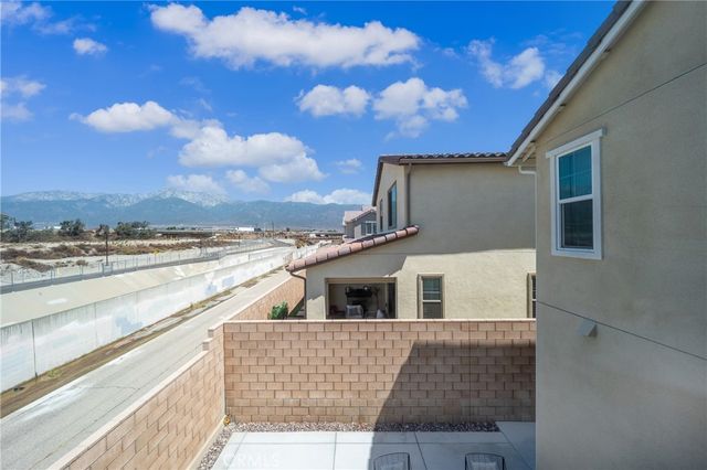 6992 Mallow Drive 4, Fontana, CA 92336