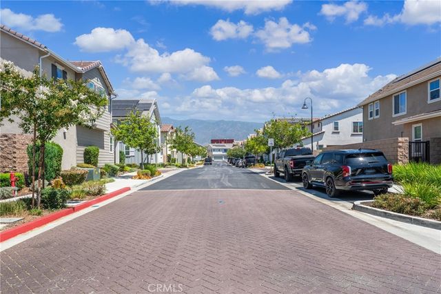 6992 Mallow Drive 4, Fontana, CA 92336