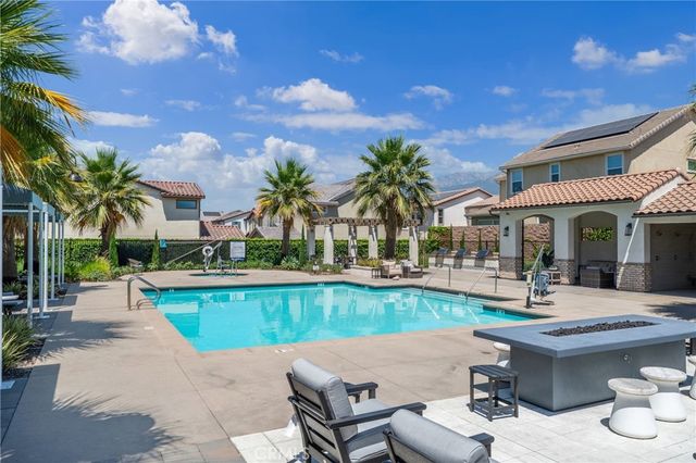 6992 Mallow Drive 4, Fontana, CA 92336