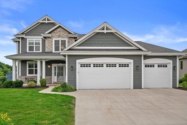 S54W25488 Pebble Brook COURT, Waukesha, WI 53189