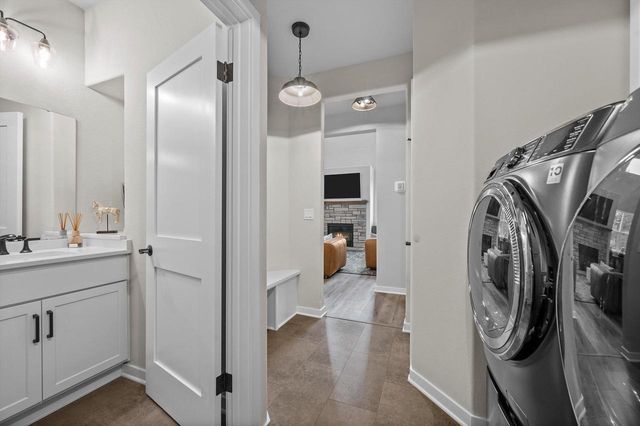 S54W25488 Pebble Brook COURT, Waukesha, WI 53189