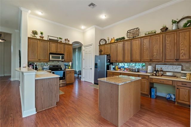 5204 GREENS DRIVE, Lady Lake, FL 32159