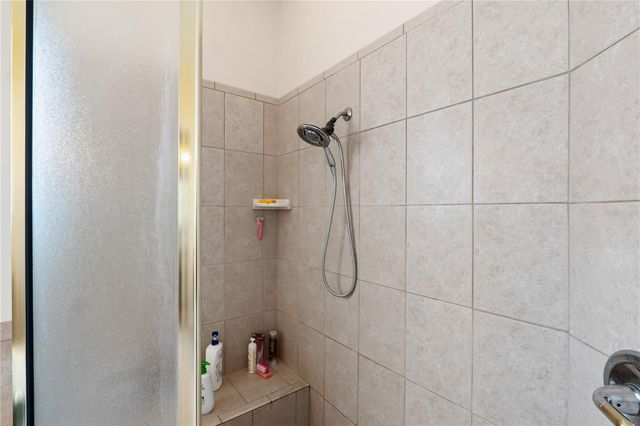 5204 GREENS DRIVE, Lady Lake, FL 32159