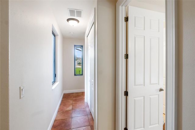 5204 GREENS DRIVE, Lady Lake, FL 32159