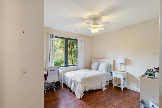 5204 GREENS DRIVE, Lady Lake, FL 32159