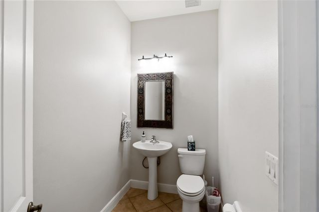 5204 GREENS DRIVE, Lady Lake, FL 32159