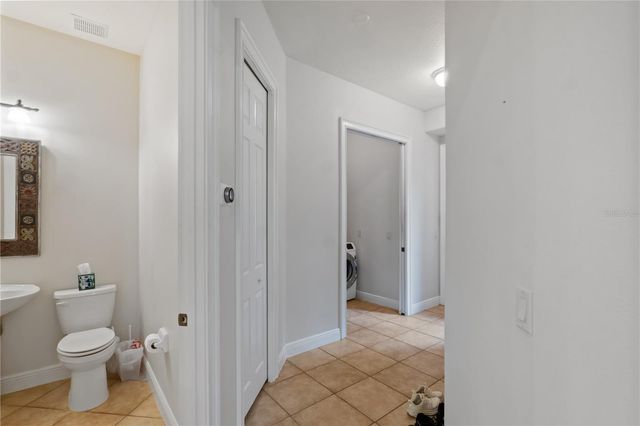 5204 GREENS DRIVE, Lady Lake, FL 32159