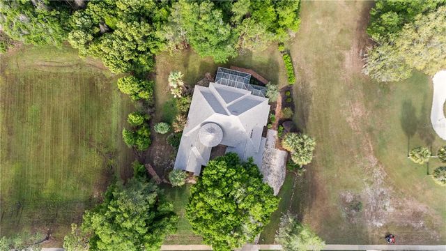 5204 GREENS DRIVE, Lady Lake, FL 32159