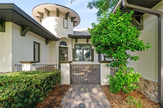 5204 GREENS DRIVE, Lady Lake, FL 32159