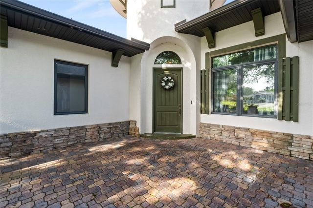 5204 GREENS DRIVE, Lady Lake, FL 32159