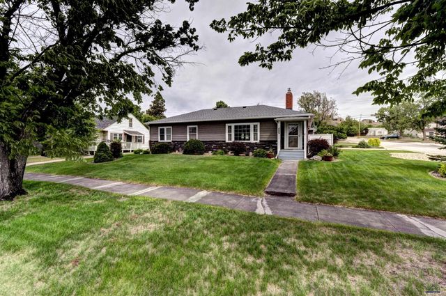 304 ST CHARLES, Rapid City, SD 57701
