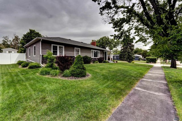304 ST CHARLES, Rapid City, SD 57701