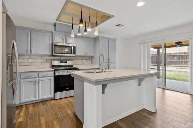 1356 Castoro Way, Hanford, CA 93230