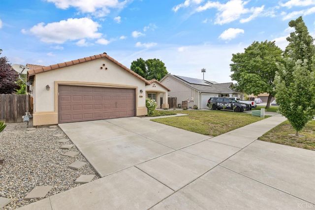 1356 Castoro Way, Hanford, CA 93230