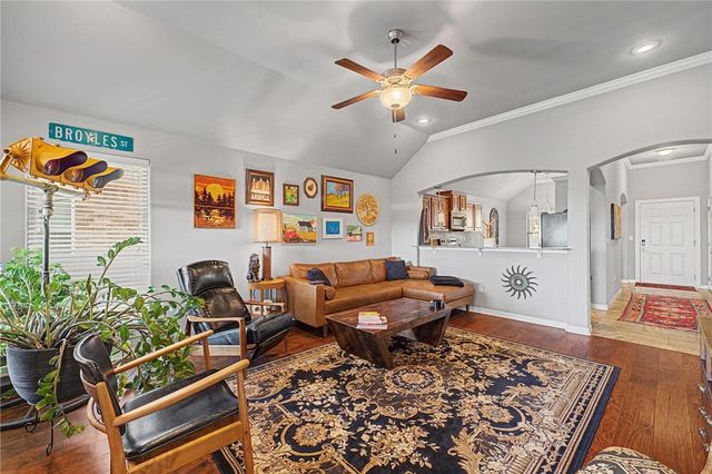 3527 Weir Road, Fayetteville, AR 72704