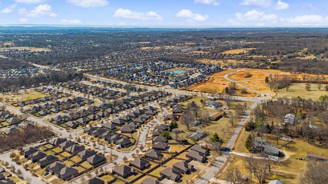 3527 Weir Road, Fayetteville, AR 72704