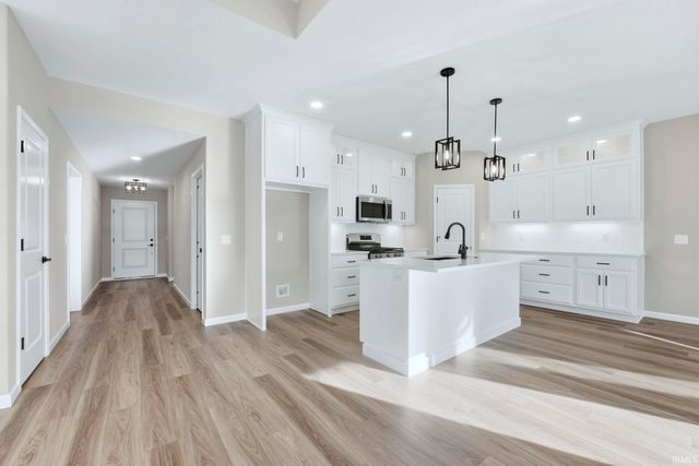 1027 Midnight Chase Grove, Fort Wayne, IN 46845