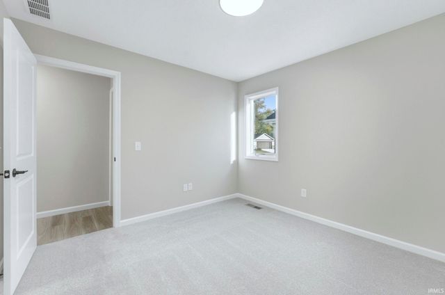 1027 Midnight Chase Grove, Fort Wayne, IN 46845