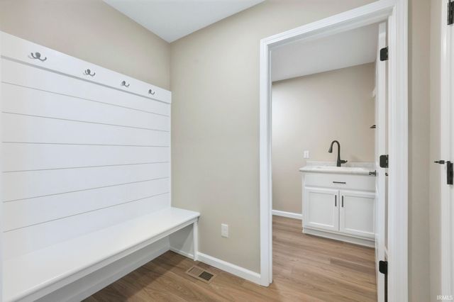 1027 Midnight Chase Grove, Fort Wayne, IN 46845