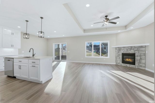 1027 Midnight Chase Grove, Fort Wayne, IN 46845