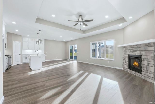 1027 Midnight Chase Grove, Fort Wayne, IN 46845