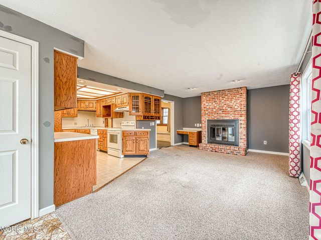 2713 Goddard Road, Toledo, OH 43606