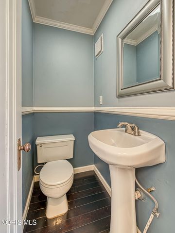 2713 Goddard Road, Toledo, OH 43606