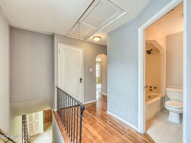 2713 Goddard Road, Toledo, OH 43606