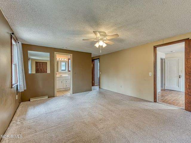 2713 Goddard Road, Toledo, OH 43606