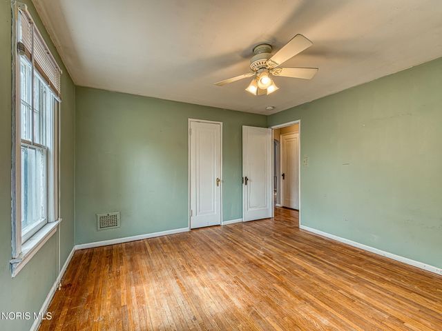 2713 Goddard Road, Toledo, OH 43606