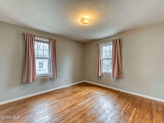 2713 Goddard Road, Toledo, OH 43606