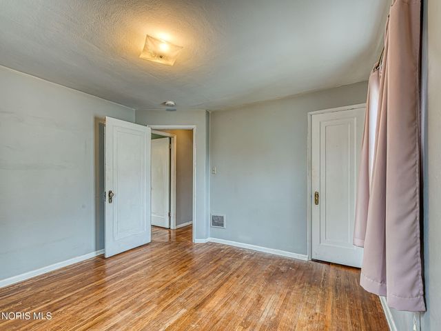 2713 Goddard Road, Toledo, OH 43606