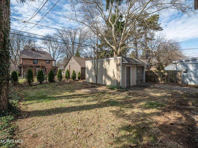 2713 Goddard Road, Toledo, OH 43606