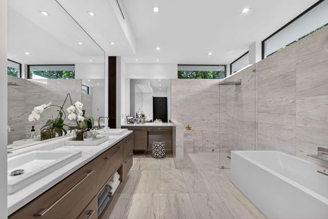 13071 Flamingo Terrace, Palm Beach Gardens, FL 33410