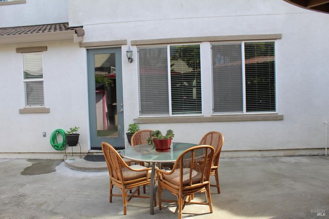 150 Hearthstone Dr, American Canyon, CA 94503