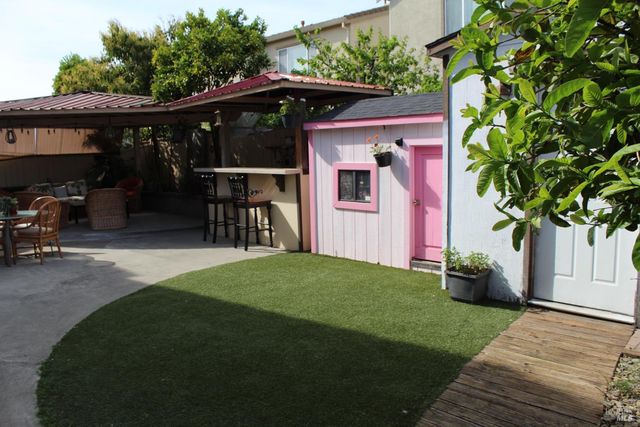 150 Hearthstone Dr, American Canyon, CA 94503