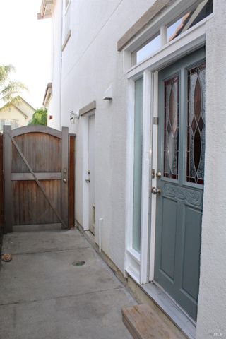 150 Hearthstone Dr, American Canyon, CA 94503