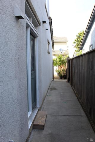 150 Hearthstone Dr, American Canyon, CA 94503