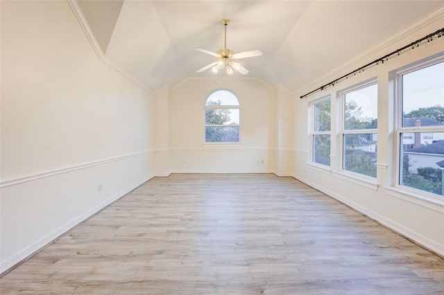 2027 Westshore Drive, Missouri City, TX 77459