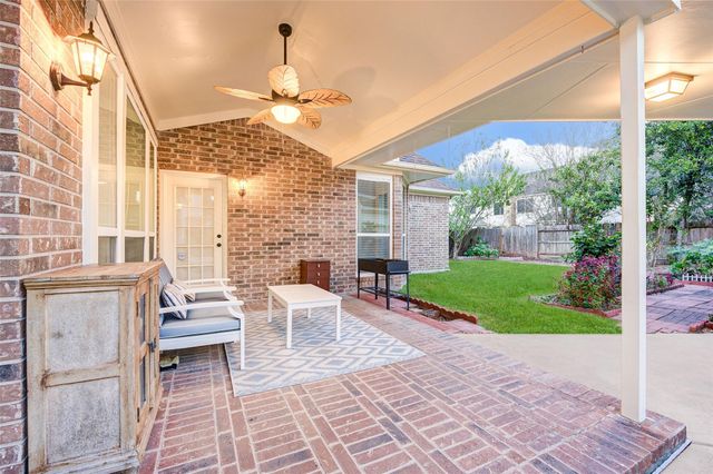 2027 Westshore Drive, Missouri City, TX 77459