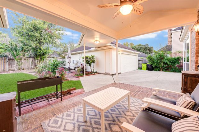 2027 Westshore Drive, Missouri City, TX 77459