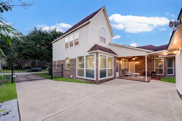 2027 Westshore Drive, Missouri City, TX 77459