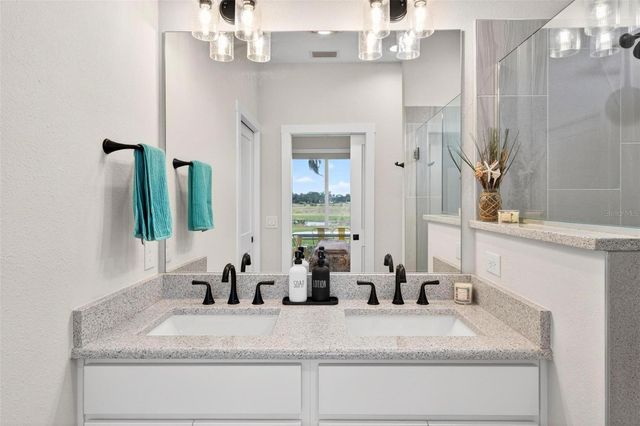 12122 GRAND OAK LANE, Oxford, FL 34484