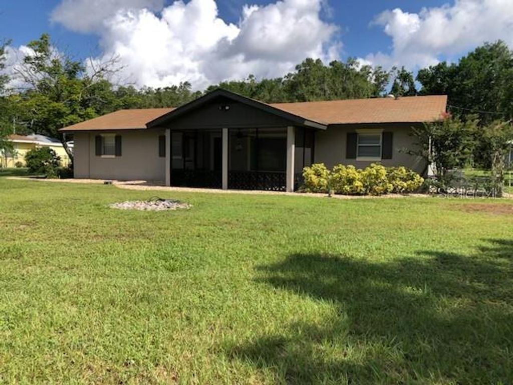 1210 ROBIE AVENUE, Mount Dora, FL 32757