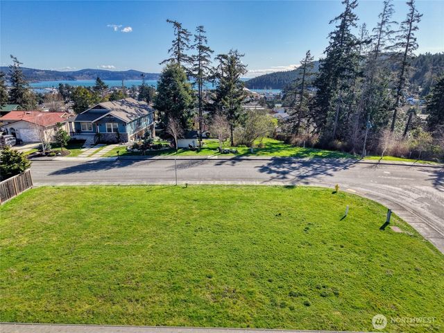 2719 Strom Place, Anacortes, WA 98221