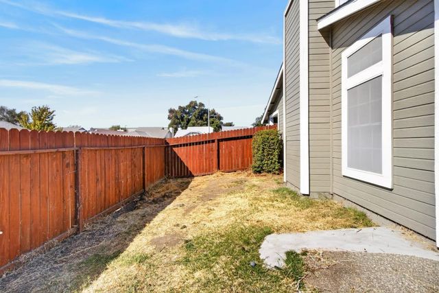 505 Harling Ct, Rio Linda, CA 95673