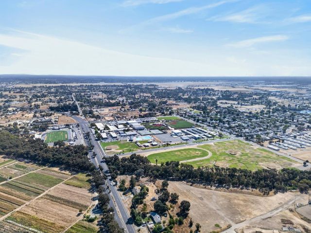 505 Harling Ct, Rio Linda, CA 95673