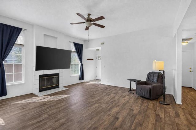 505 Harling Ct, Rio Linda, CA 95673