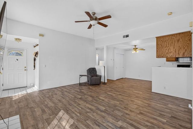 505 Harling Ct, Rio Linda, CA 95673